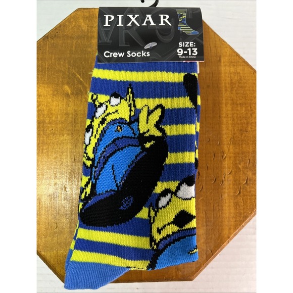 NEW Disney Pixar Toy Story ALIENS Men's Or‎ Women's Crew Socks Size 9-13 - Picture 1 of 5